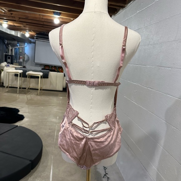 Coco de Mer Athena Cutout Embroidered Tulle and Satin Bodysuit - Picture 4 of 9